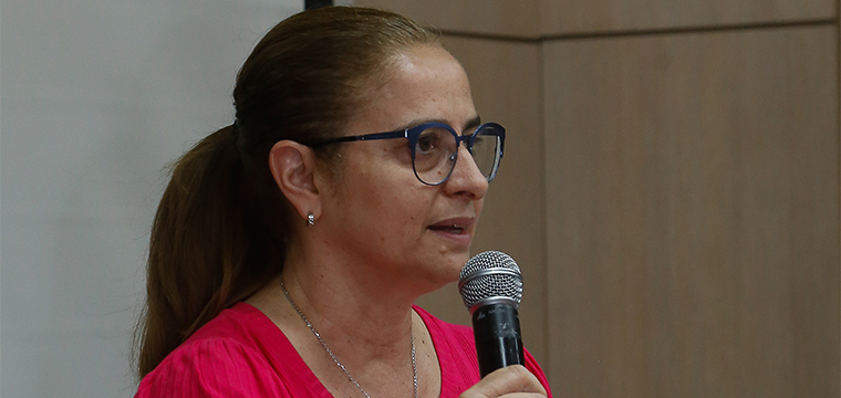 A diretora Social do SINTETEL, Cristiane do Nascimento, esclarece como vai ser a dinâmica do Curso