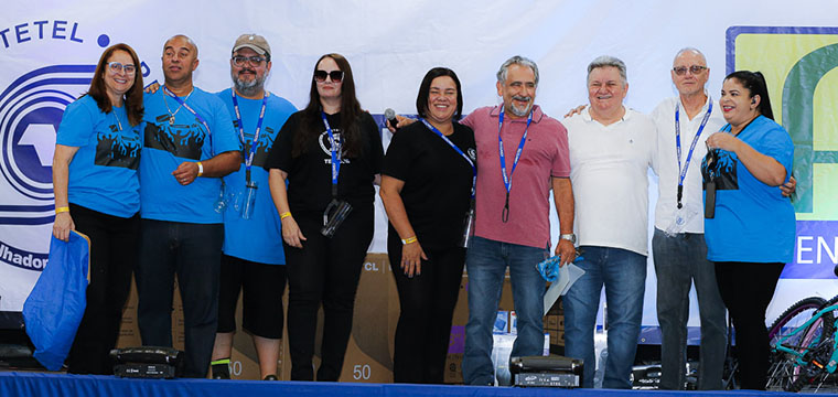 Presidente Gilberto Dourado com sua diretoria