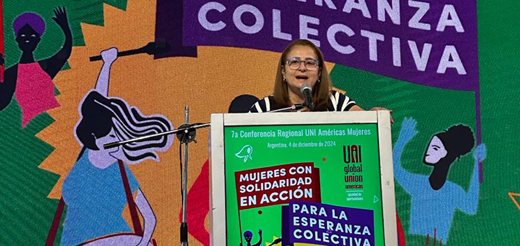 Cristiane do Nascimento, diretora Social da entidade e atualmente vice-presidente da Uni Mulheres, discursa na Conferncia