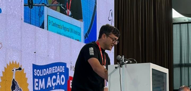 Fernando Brando, dirigente do SINTETEL-SP, discursou na Conferncia da UNI