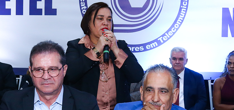 Aurea Barrence - Diretora das Relaes Sindicais do SINTETEL