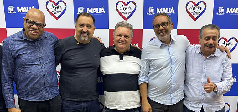 Alexandre Rocha (SINTETEL), Marcelo Oliveira (prefeito), Mauro Britto (SINTETEL), Rmulo Fernandes (Dep. Estadual) e Ccero Martinha (Secrt.Municipal)