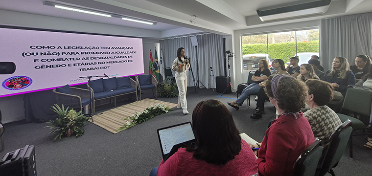 Dra. Zilmara Alencar fala sobre a lesgislao para a atuao sindical