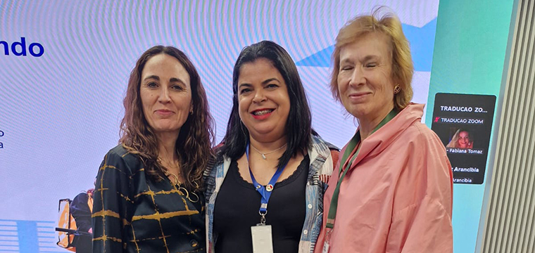 Maria Edna (ao centro) com a especialista�s�nior regional de G�nero da OIT, Paz Arancibia, e assessora t�cnica na sede da OIT, Maria Elena Valenzuela.