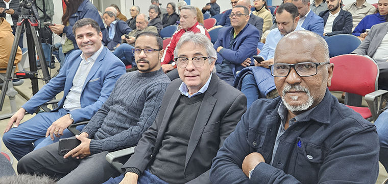 Da dir. para esq. diretores do SINTETEL Gilson Carvalho e Marcos Milanez