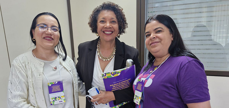Da direita para esquerda: Maria Edna, Joana C�lia dos Passos e Ellen Karina do Sinttel-RR