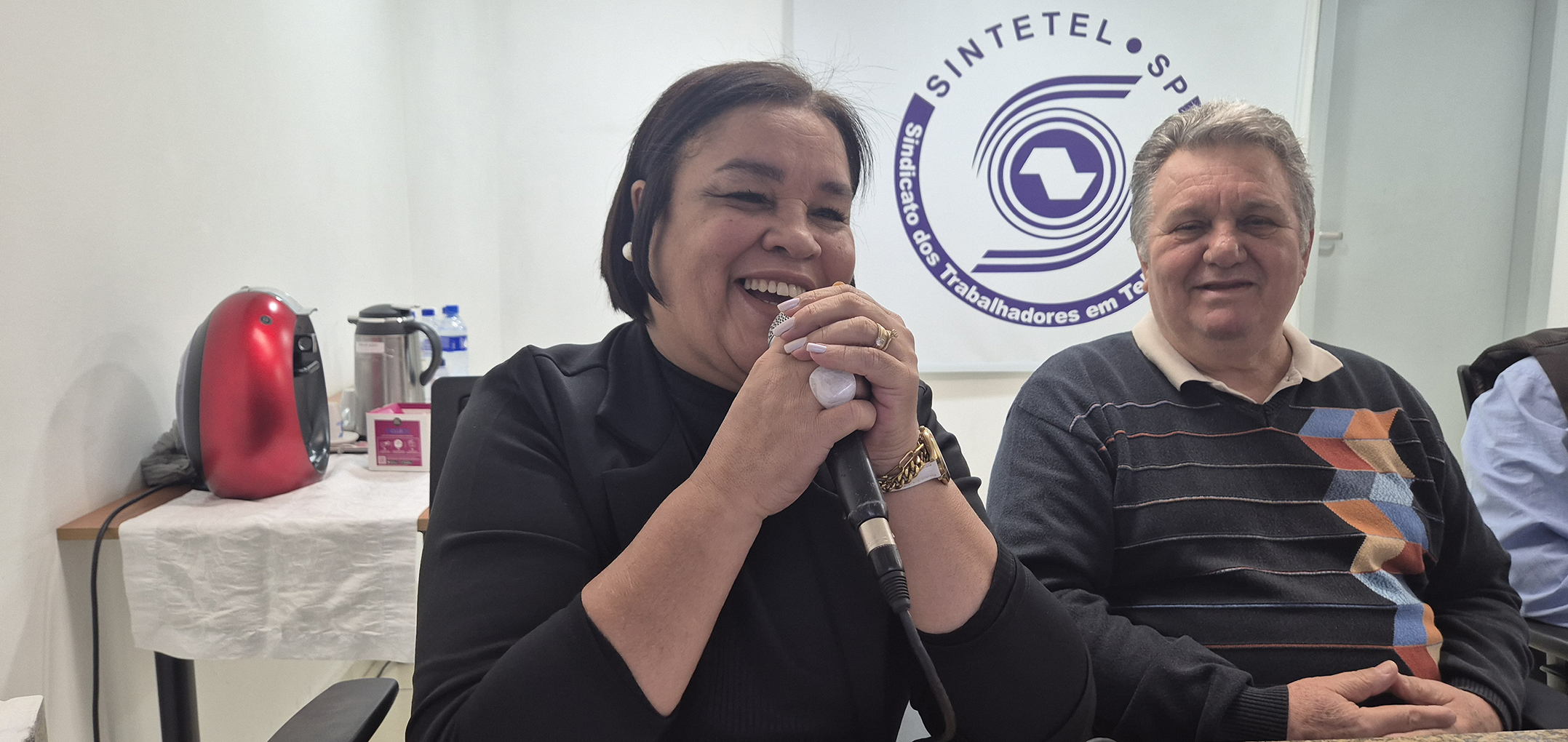Aurea Barrence, diretora das Rela��es Sindicais, destacou o sucesso da festa do teleoperador